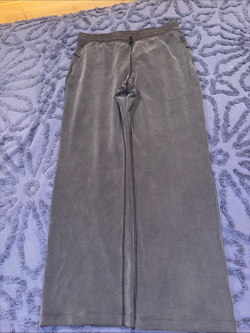 Lululemon Softstreme High-Rise Pant
Black